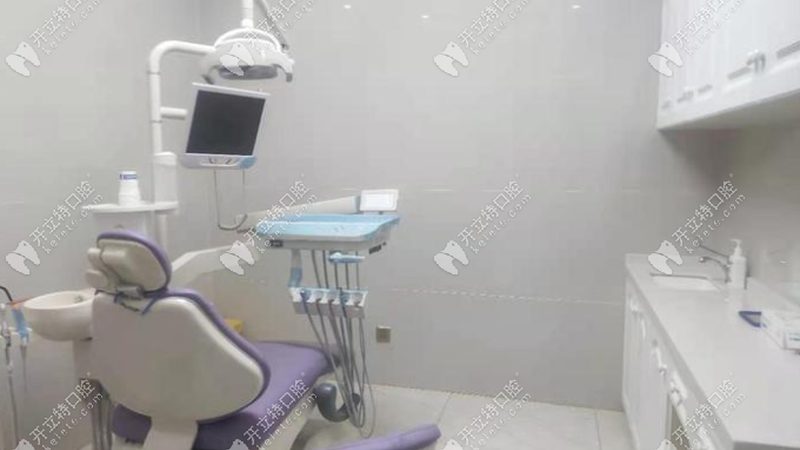 隐适美隐形牙套：揭秘其价格构成与价值所在
