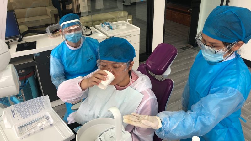 冷光美白定制套装：揭秘其生产流程与品质保障